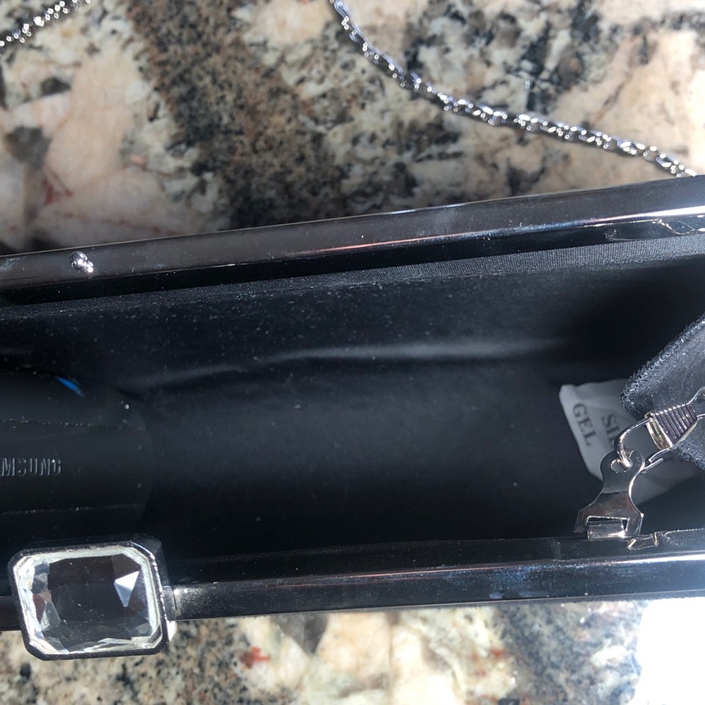 NWOT Black Evening Shoulder Bag With Jeweled Pull & Remove-able Chain -Clutch - Picture 4 of 7